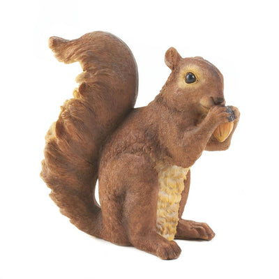 Nibbling Squirrel Garden Statue - crazydecor