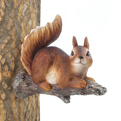 Lounging Squirrel Tree Decor - crazydecor