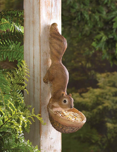 Scurrying Squirrel Birdfeeder - crazydecor