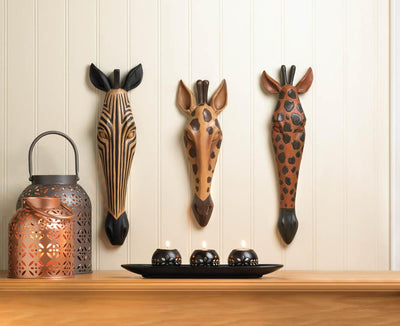 Wild Giraffe Wall Plaque - DreamyDecor